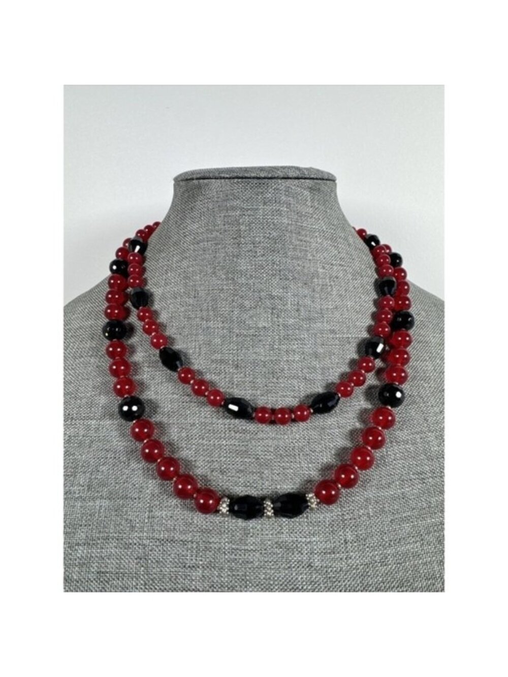 Beautiful Red Onyx Gemstone black Beads Necklace 18"